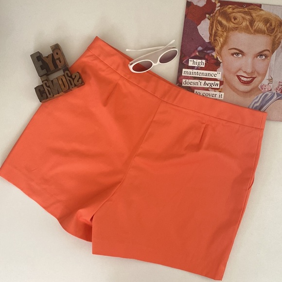 🆕MARILYN MONROE Girly Pin Up Nautical⚓️ Shorts in Chinese Coral - Picture 6 of 8